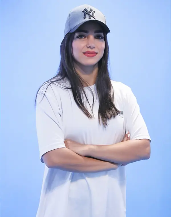 نگار طالبی